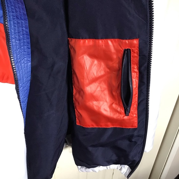 Beautiful Retro style Gap Cold Control Puffer ❄️💖 - Picture 4 of 8